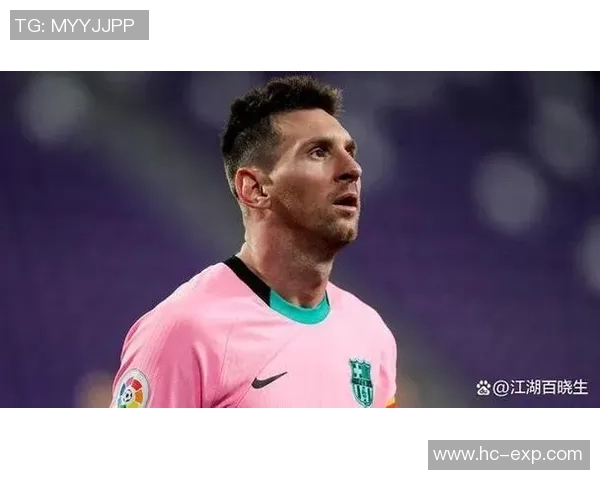 足球球星进球后霸气摇手指展现独特庆祝方式引发热议